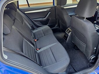 Škoda Octavia Combi 2.0 TDI M6 4x4 Ambition Navi DVD R16 - 12