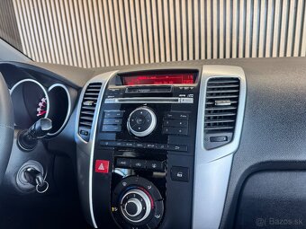 KIA Venga 1.6 Benzín Automat 2011/Slovák/Komplet história - 12