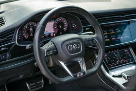 Audi Q7 50TDI Quattro S line 7-miestne - 12