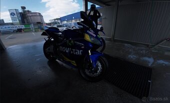 Honda CBR 600RR 2006 - 12