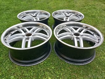 Disky Aversus R18 5x112 - 12