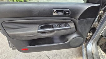 Volkswagen Bora 1,6i 74kw - 12