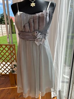 Predám sivé spoločenské šaty - 12