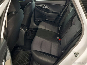 Hyundai i30 CW 1.5i CVVT Classic - 12