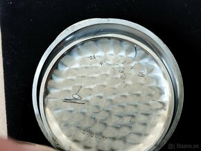 Stříbrné kapesní hodinky jeptišky s gravírovanou chaloupkou - 12