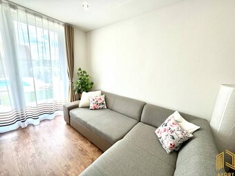 REZERVOVANÝ/ 4 - IZB. NOVOSTAVBA , POZEMOK 732m2, DOJČ - 12