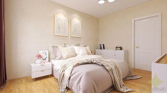 Na predaj ZREKONŠTRUOVANÝ 2-izbový byt s dvorom a GARÁŽOU v  - 12