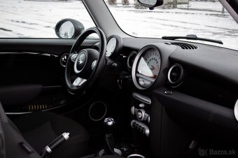 Mini Cooper 1.6 - 12