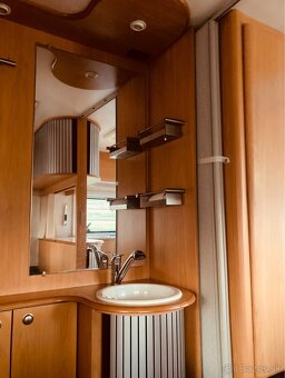 HOME CAR 466H - 12