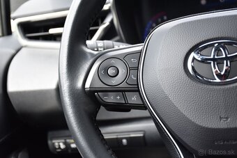 Toyota Corolla Kombi TS 2.0 HYBRID E-CVT SR 2021 DPH - 12