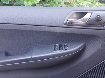 Skoda fabia 6Y - 12