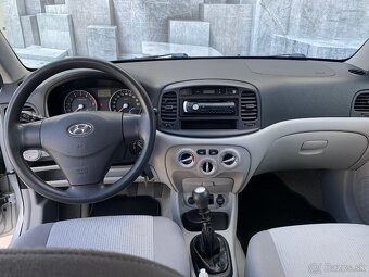 Hyundai Accent 1.4i, 71KW - 12