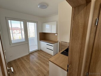 Predám 3 izbový kompet prerobený byt - 12