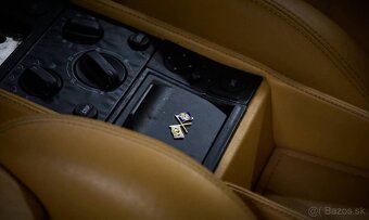 Ferrari F355 Berlinetta z roku 1997 - 12