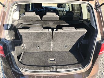 Volkswagen Touran 2.0TDi 110kw - 12