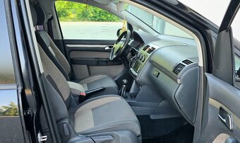 Volkswagen Touran Cross 1.9TDI - 12