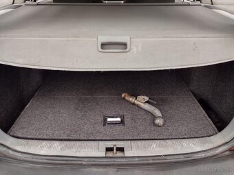 Predám Škoda Octavia Combi 1.9 TDI SLX 66kw M5 5d - 12