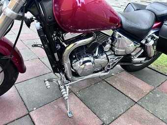 Suzuki Marauder VZ800 - 12