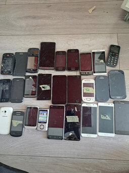 Mobily zbierka na predaj - 12