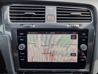 Volkswagen Golf VII Variant 2.0TDI DSG - 12