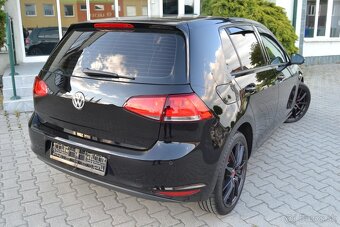 VW GOLF VII 1.6 TDI, ELEKTRÓNY R18 + NOVÉ LETNÉ GUMY, FÓLIE - 12