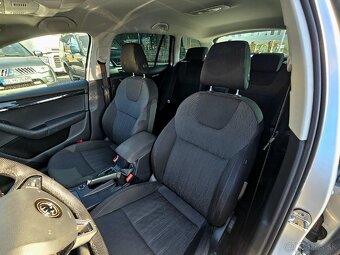 Škoda Octavia Combi 2.0 TDI Elegance - 12