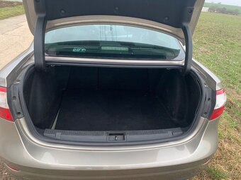 Renault Fluence 1.5 dci - 12