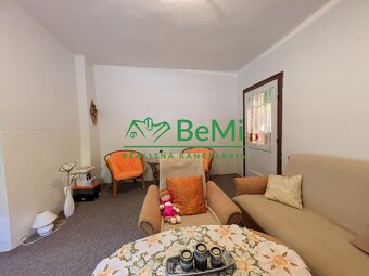 REZERVOVANÉ - Predaj, rodinný dom s veľkým pozemkom - Velčic - 12