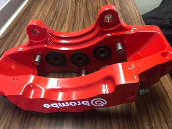 Brzdy brembo - 12
