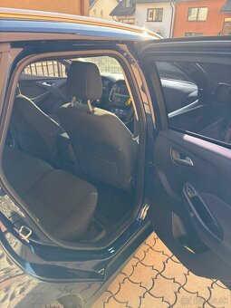 Ford Focus - 12