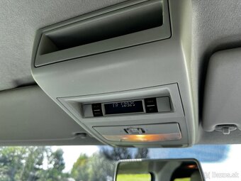 Predám Volkswagen caravelle LONG 2.0tdi 75kw 2012 8miestny - 12