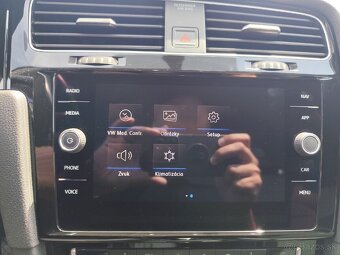 VW Golf 7 Variant 1.5 TSI 110 kW - 12
