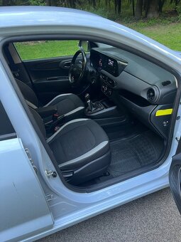 Hyundai i10 - 12