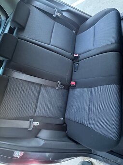 Toyota Auris 1,6 Valvematic - 12