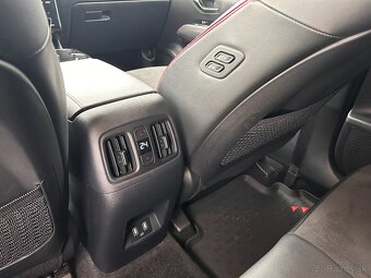 Hyundai Tucson 1.6 T-GDi HEV 6AT 4x4 N-LINE+ - 12