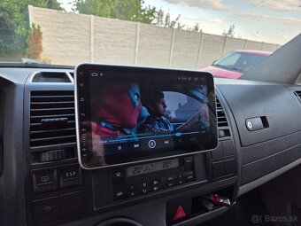 Volkswagen Caravelle - 12