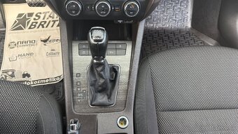 Škoda Octavia Combi SCOUT2.0 TDI DSG 4x4 - 12