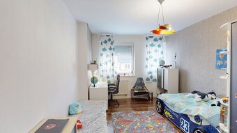 Jedinečný trojizbový byt s dvoma balkónmi v centre Malaciek- - 12