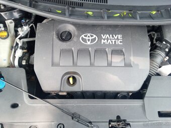 Toyota Auris 1,6 - 12