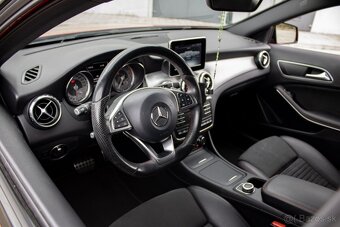 Mercedes-Benz GLA 220d AMGline 4MATIC - 12