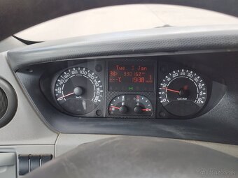 Iveco daily 2.3 hpi A/T - 12