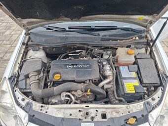 Predám Opel Astra Caravan - 12