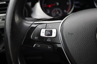 Volkswagen Golf 7 2.0 TDI (110 kW) vo výbave Highline - 12
