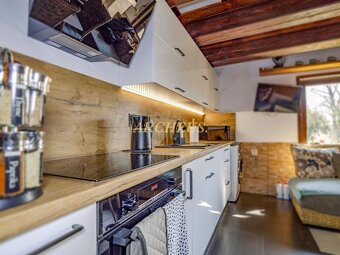 RODINNÝ DOM S GARÁŽOU, POZEMOK 317m2, POD WILEC HÔRKOU - 12