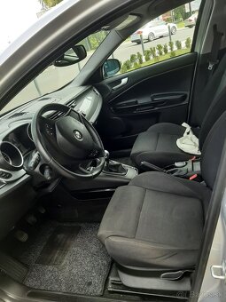 Alfa Romeo Gulietta 1.4 benzine manual 6 st - 12