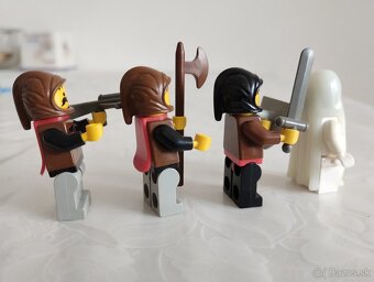 LEGO Castle 6075 Wolfpack Tower - 12