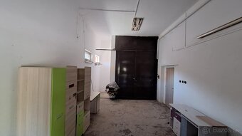 PRENÁJOM - Kancelárske priestory na Leteckom poli v Komárne - 12