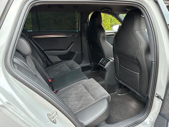 Škoda Superb Combi 2.0 TSI 200kW Sportline 4x4 DSG - 12