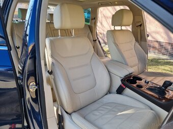 Volkswagen Touareg 3.0Tdi - 12