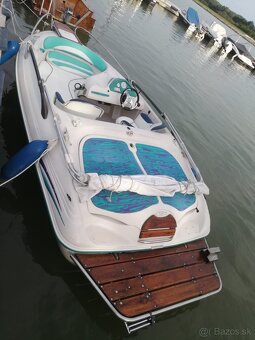 Motorový čln REGAL 14P - 12